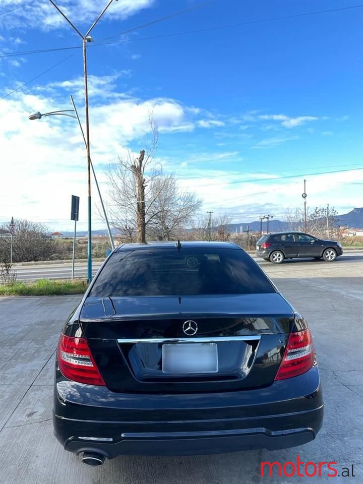 2012' Mercedes-Benz C 180 photo #6