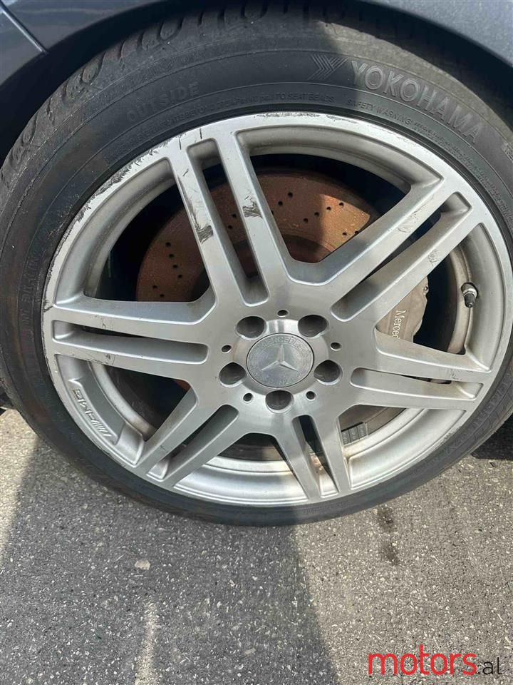 2010' Mercedes-Benz E 55 AMG photo #5