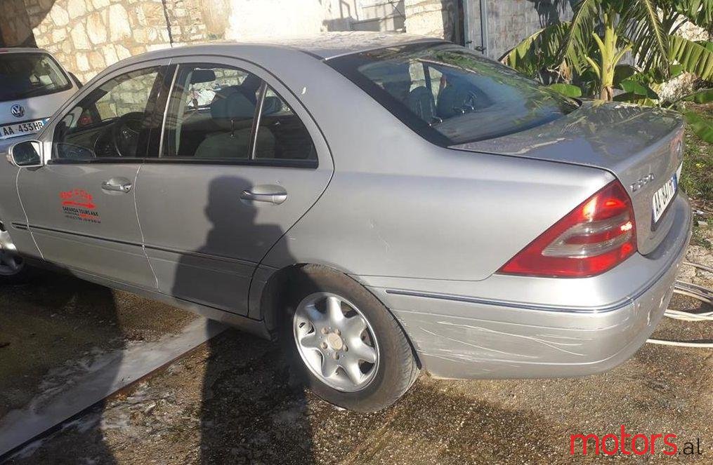 2001' Mercedes-Benz C 220 photo #1