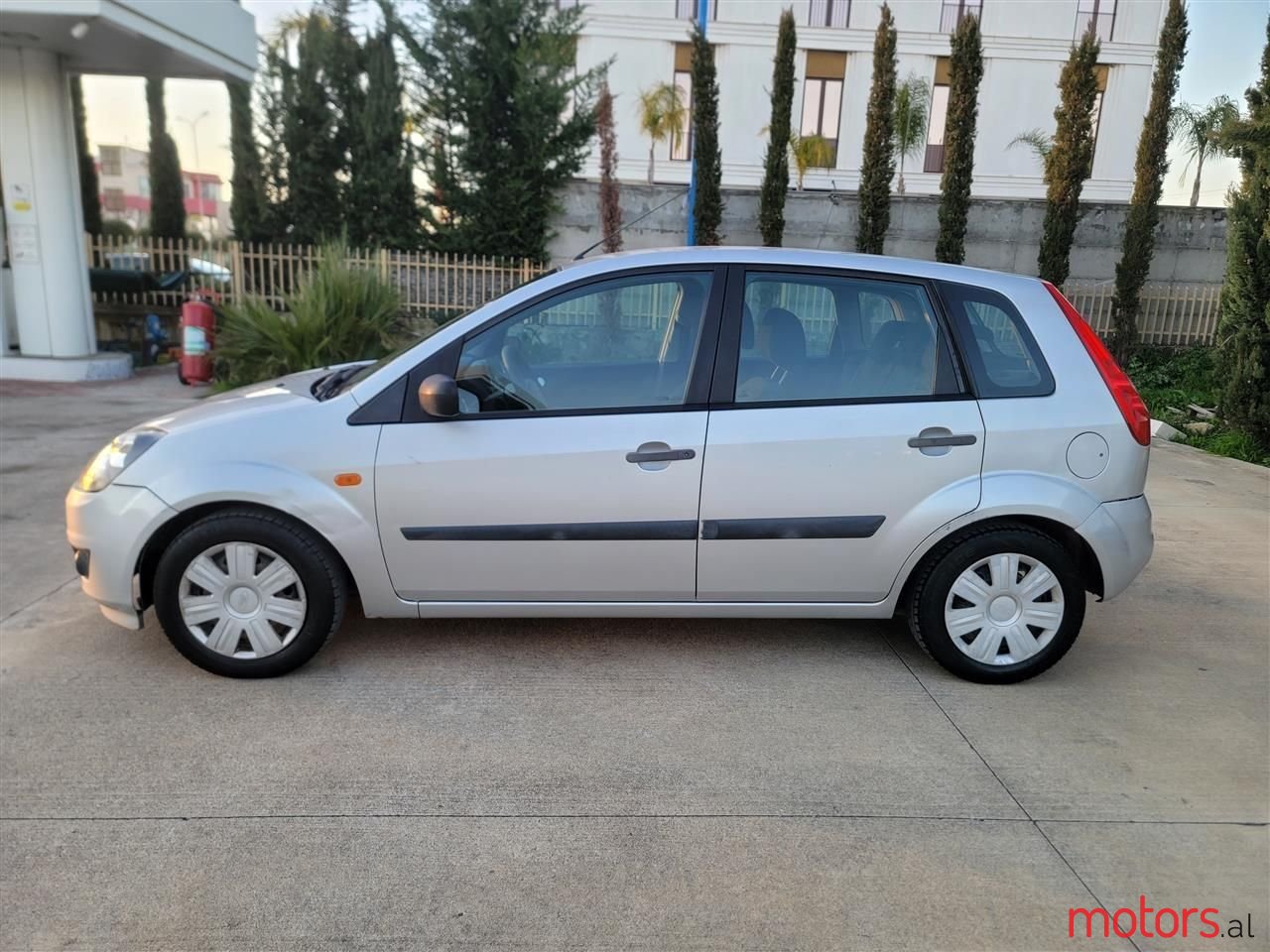 2006' Ford Fiesta photo #3