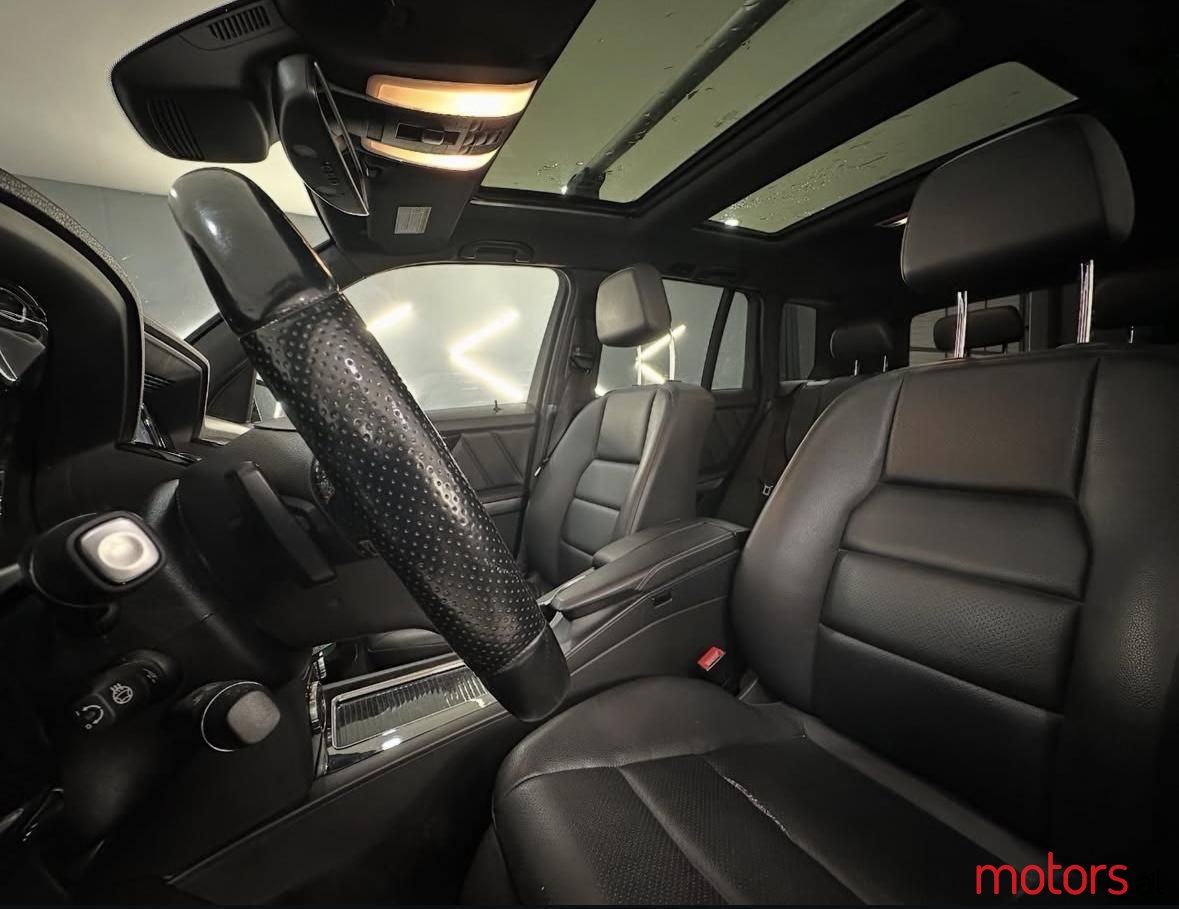 2014' Mercedes-Benz GLK 250 photo #4