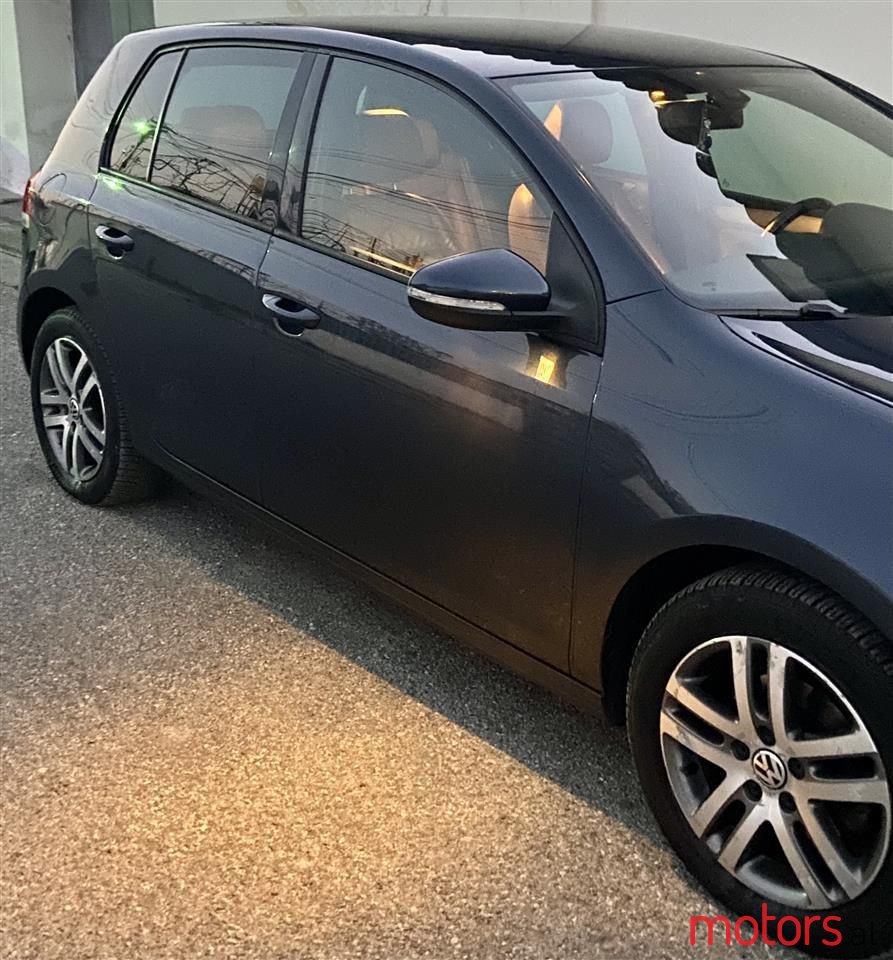 2010' Volkswagen Golf photo #4