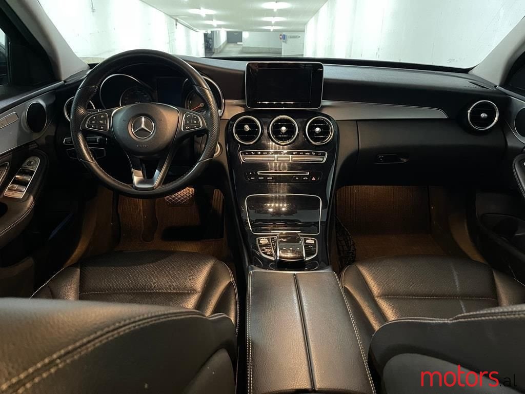 2015' Mercedes-Benz C 250 photo #6