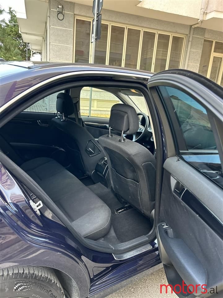 2010' Mercedes-Benz C 200 photo #6