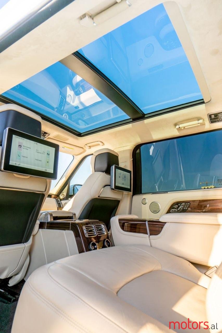 2019' Land Rover Range Rover Vogue Autobiography photo #5