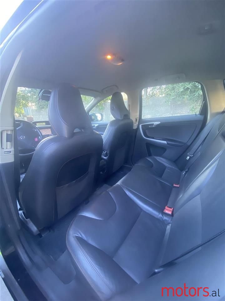 2010' Volvo Xc 60 photo #5