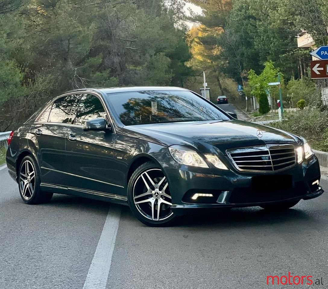 2010' Mercedes-Benz E 350 photo #1