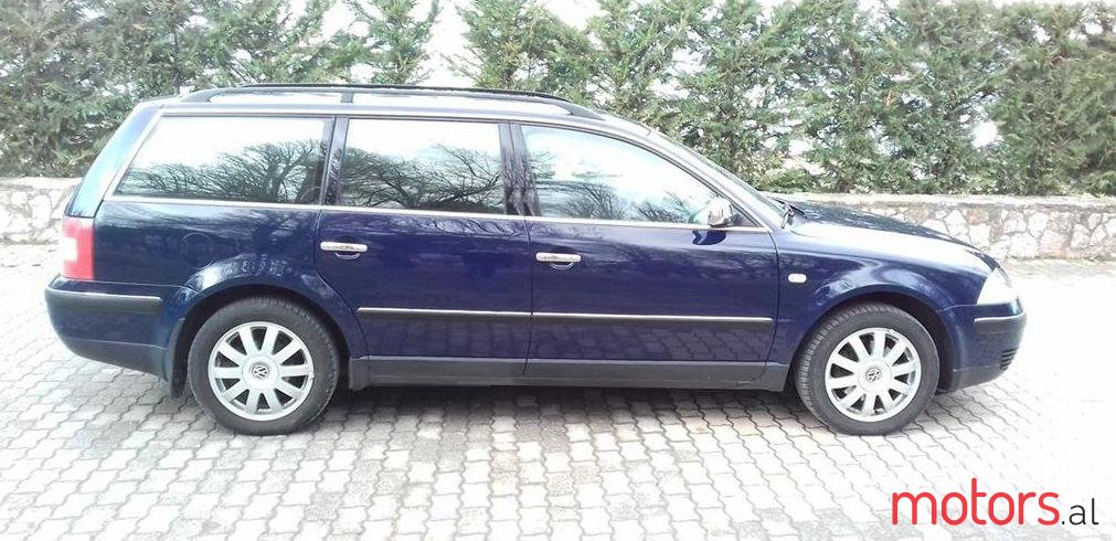 2003' Volkswagen Passat photo #1