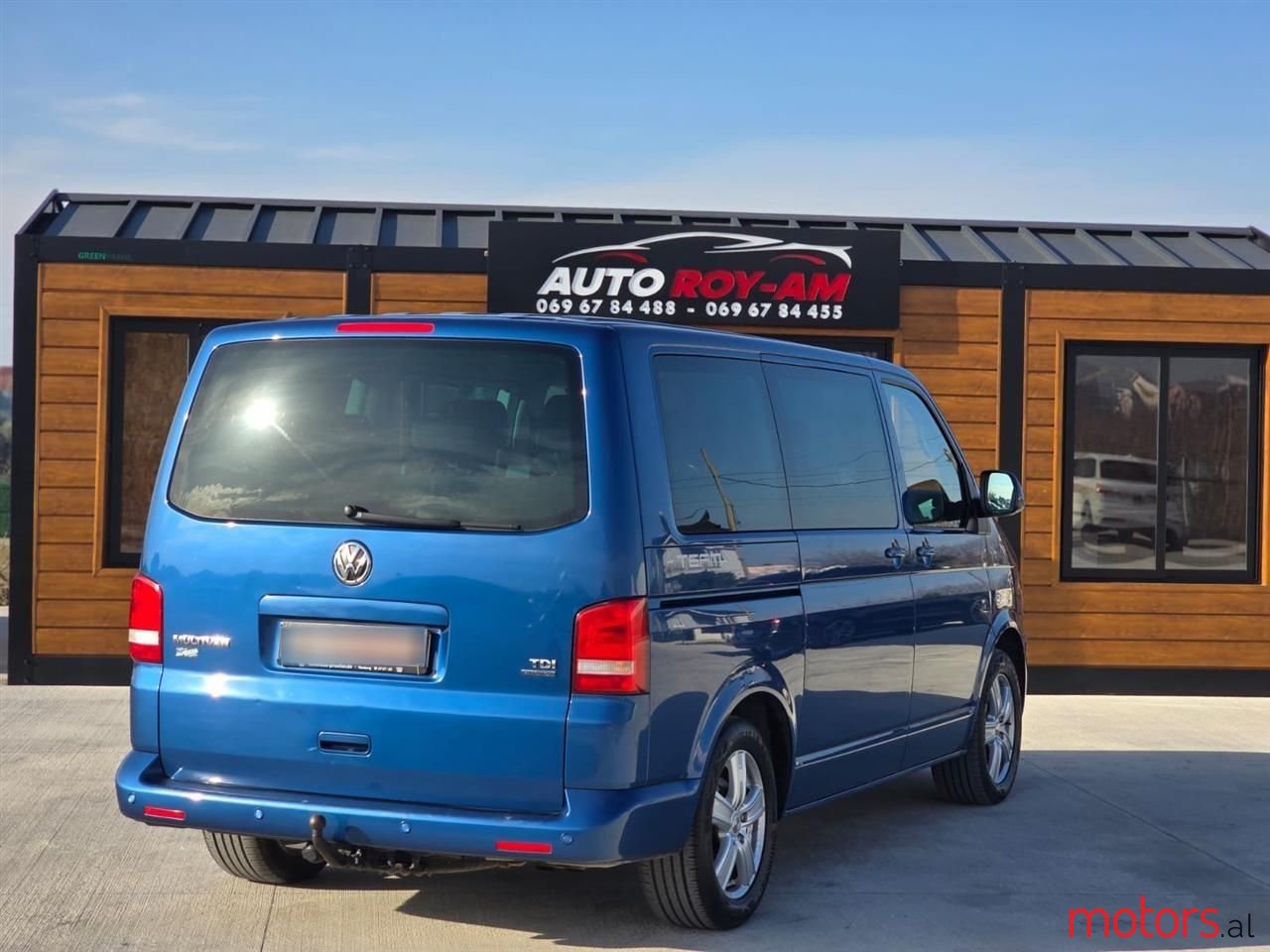 2011' Volkswagen T6 Multivan photo #3