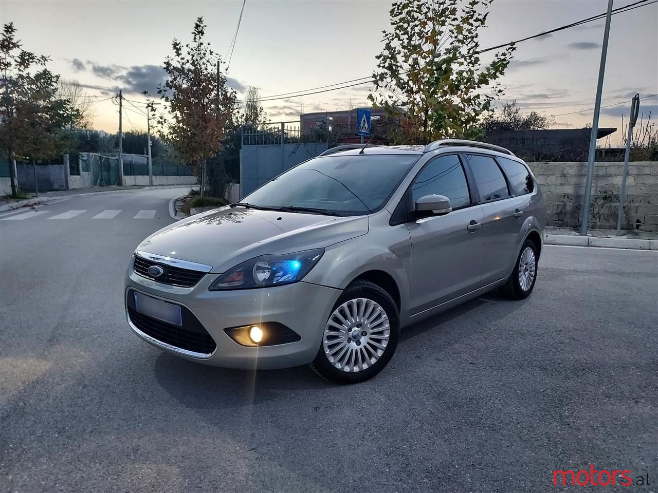 2010' Ford Focus photo #2