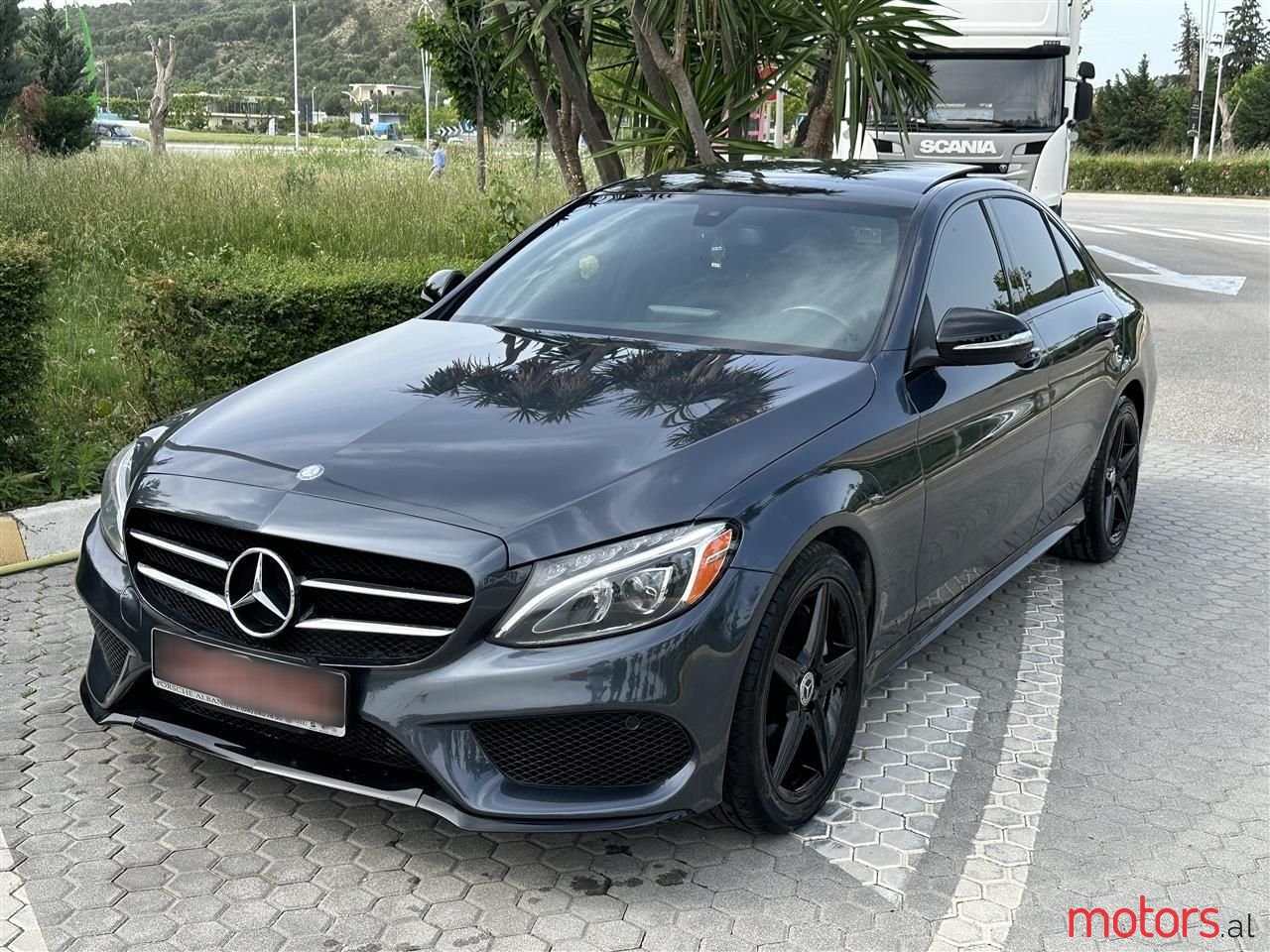 2016' Mercedes-Benz C 300 photo #1