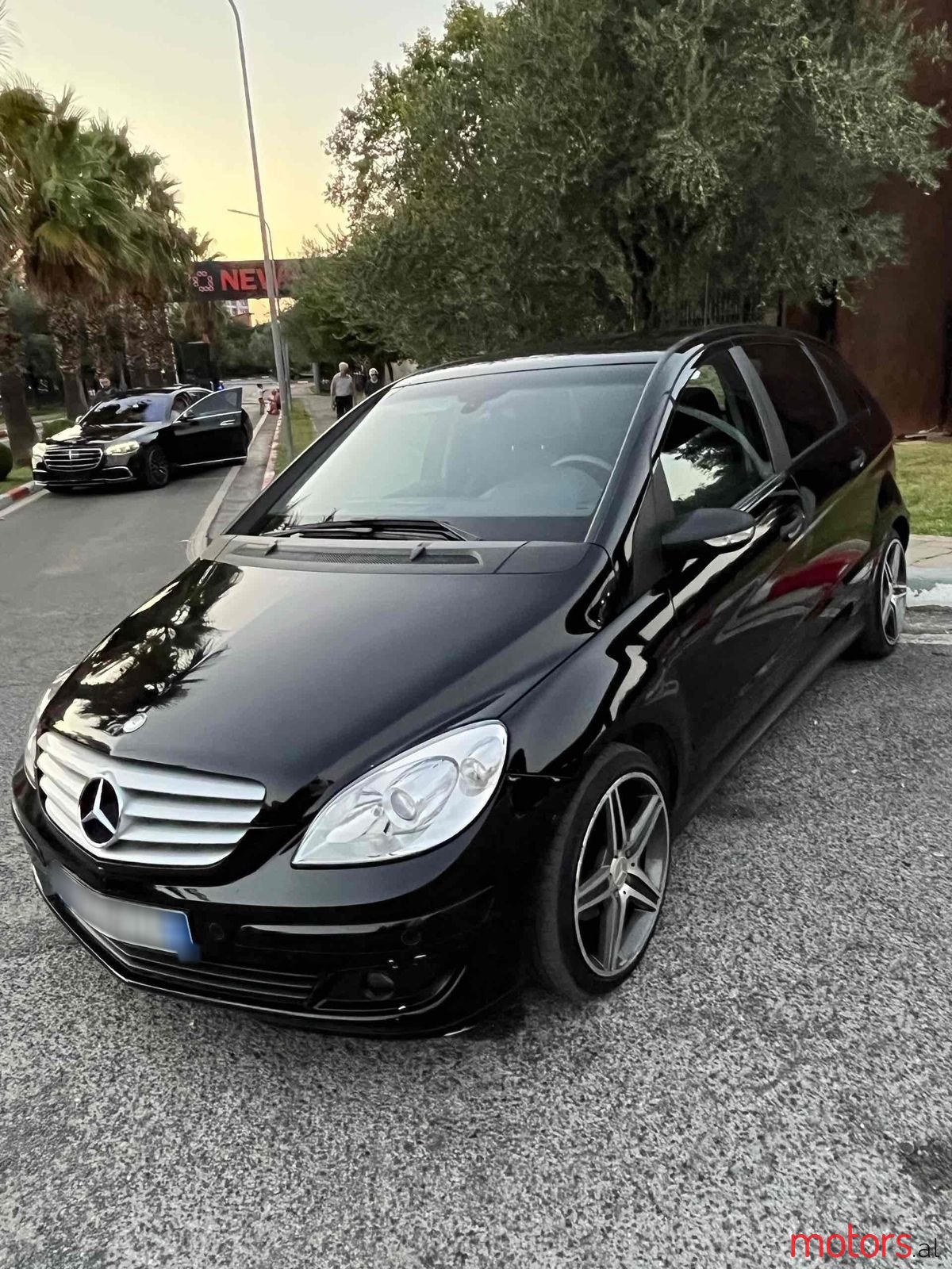 2007' Mercedes-Benz B 180 photo #2