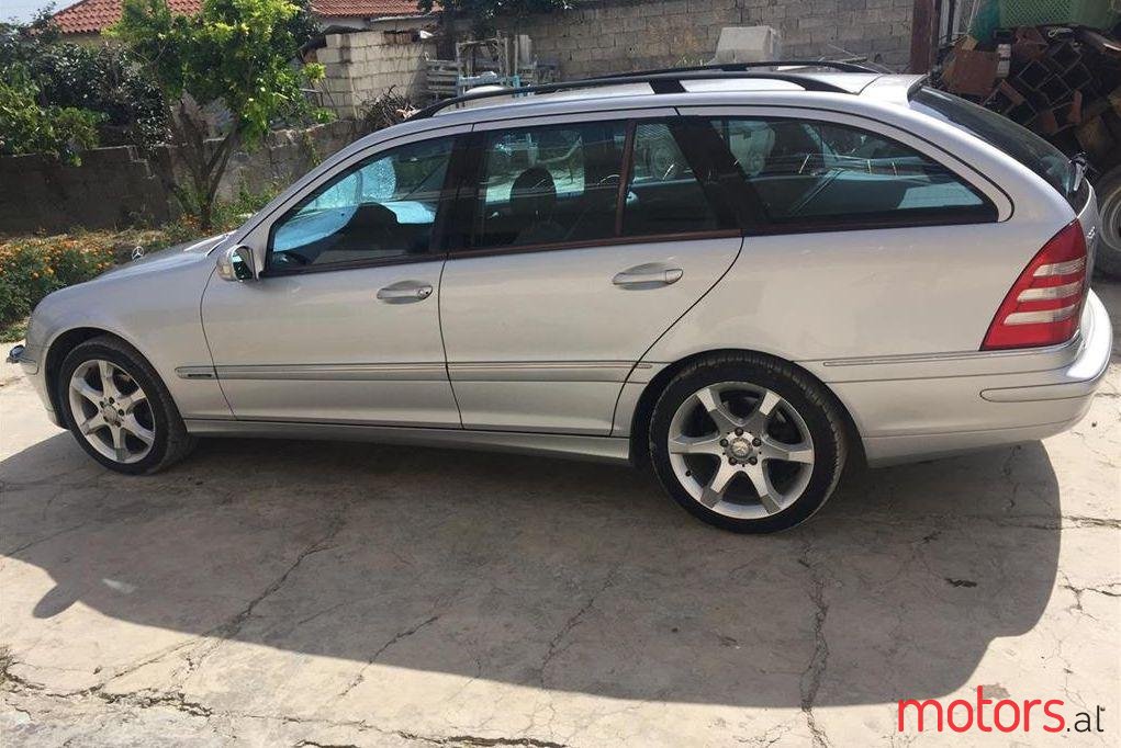 2003' Mercedes-Benz C 220 photo #1