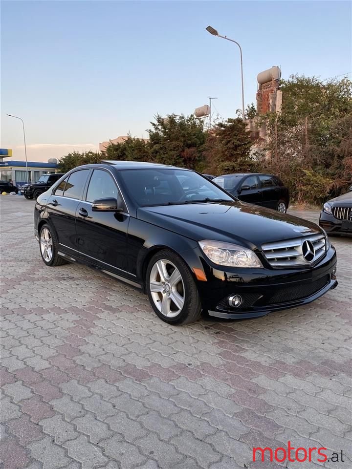 2010' Mercedes-Benz C 300 photo #1