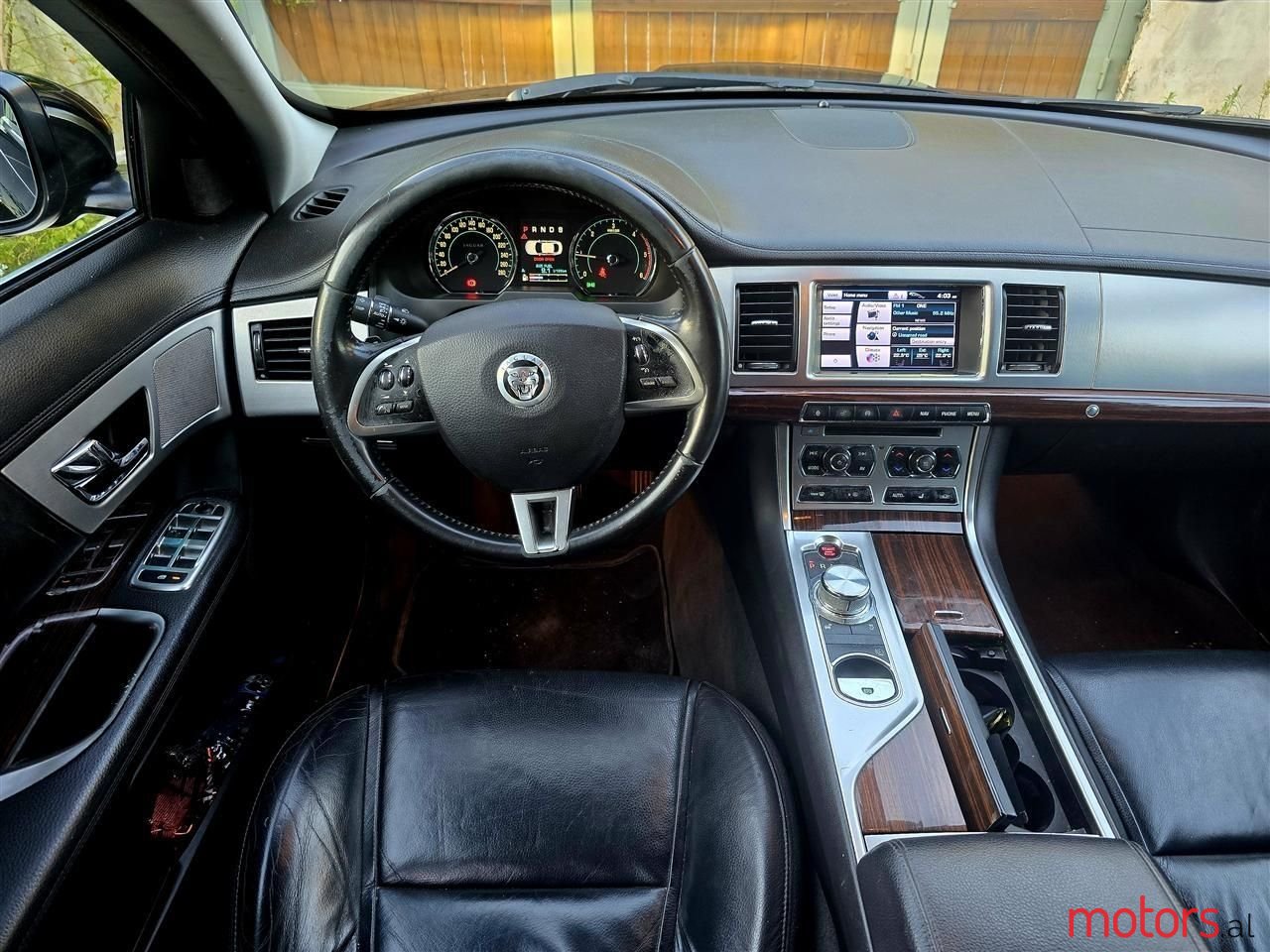 2014' Jaguar XF photo #4