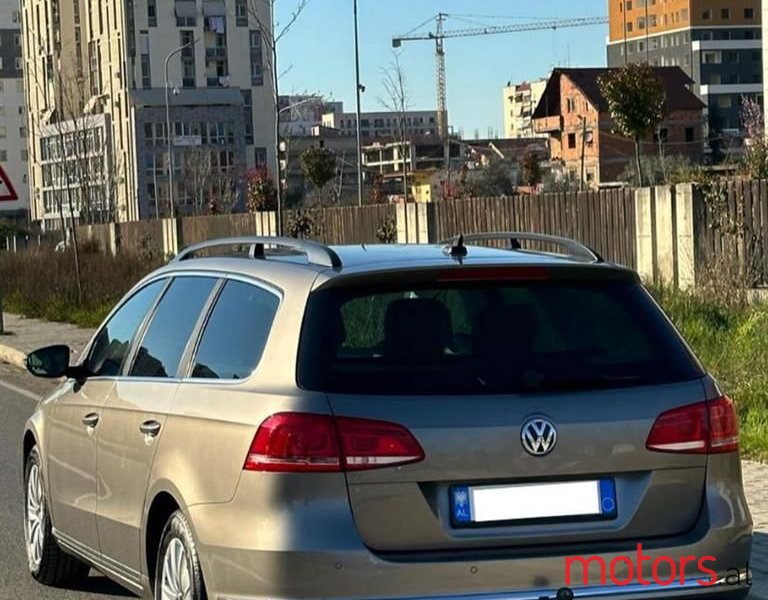 2013' Volkswagen Passat photo #3