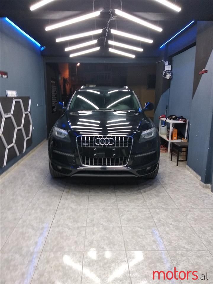 2011' Audi Q7 photo #3