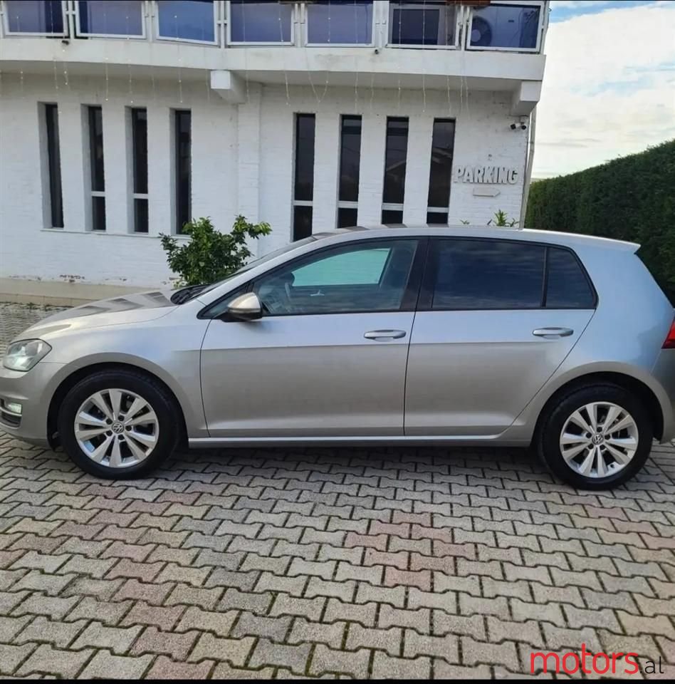 2014' Volkswagen Golf photo #1