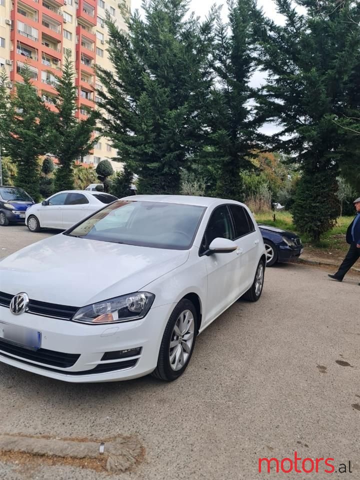 2014' Volkswagen Golf photo #6