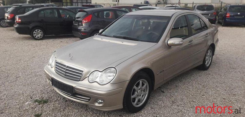 2004' Mercedes-Benz C 220 photo #1