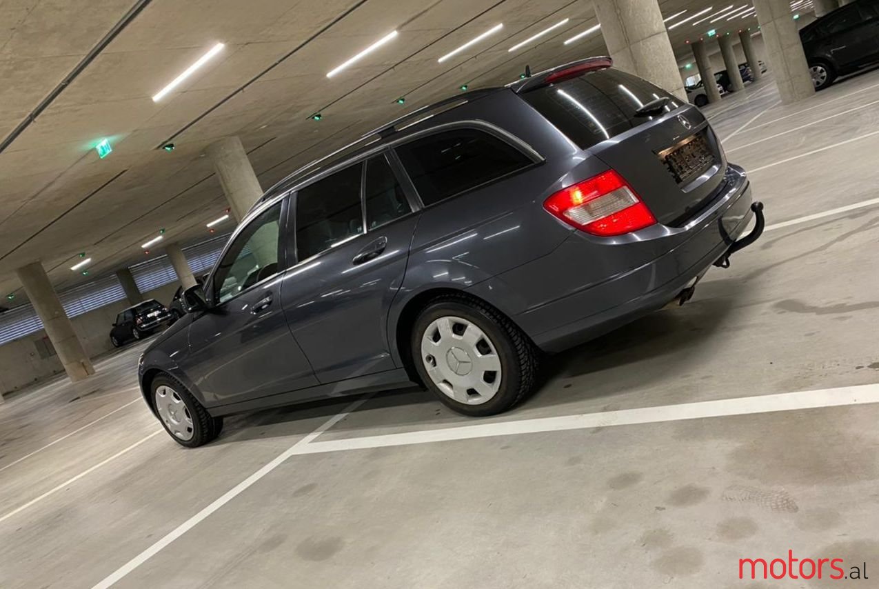 2008' Mercedes-Benz 200 photo #1