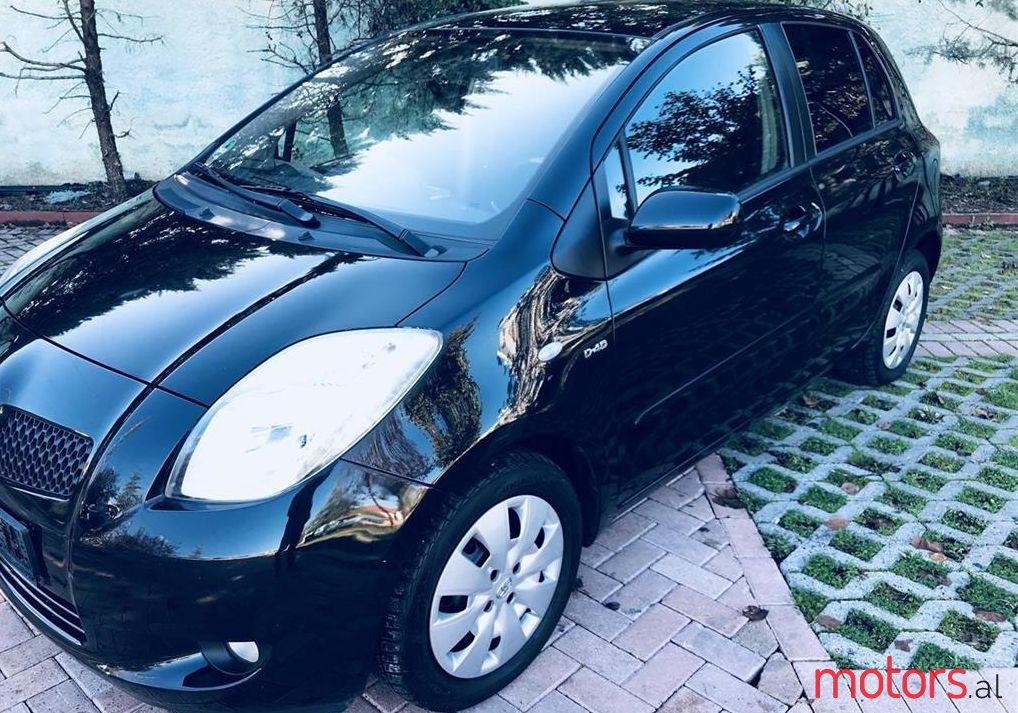 2006' Toyota Yaris photo #1