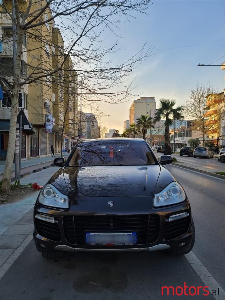 2009' Porsche Carrera GT photo #3