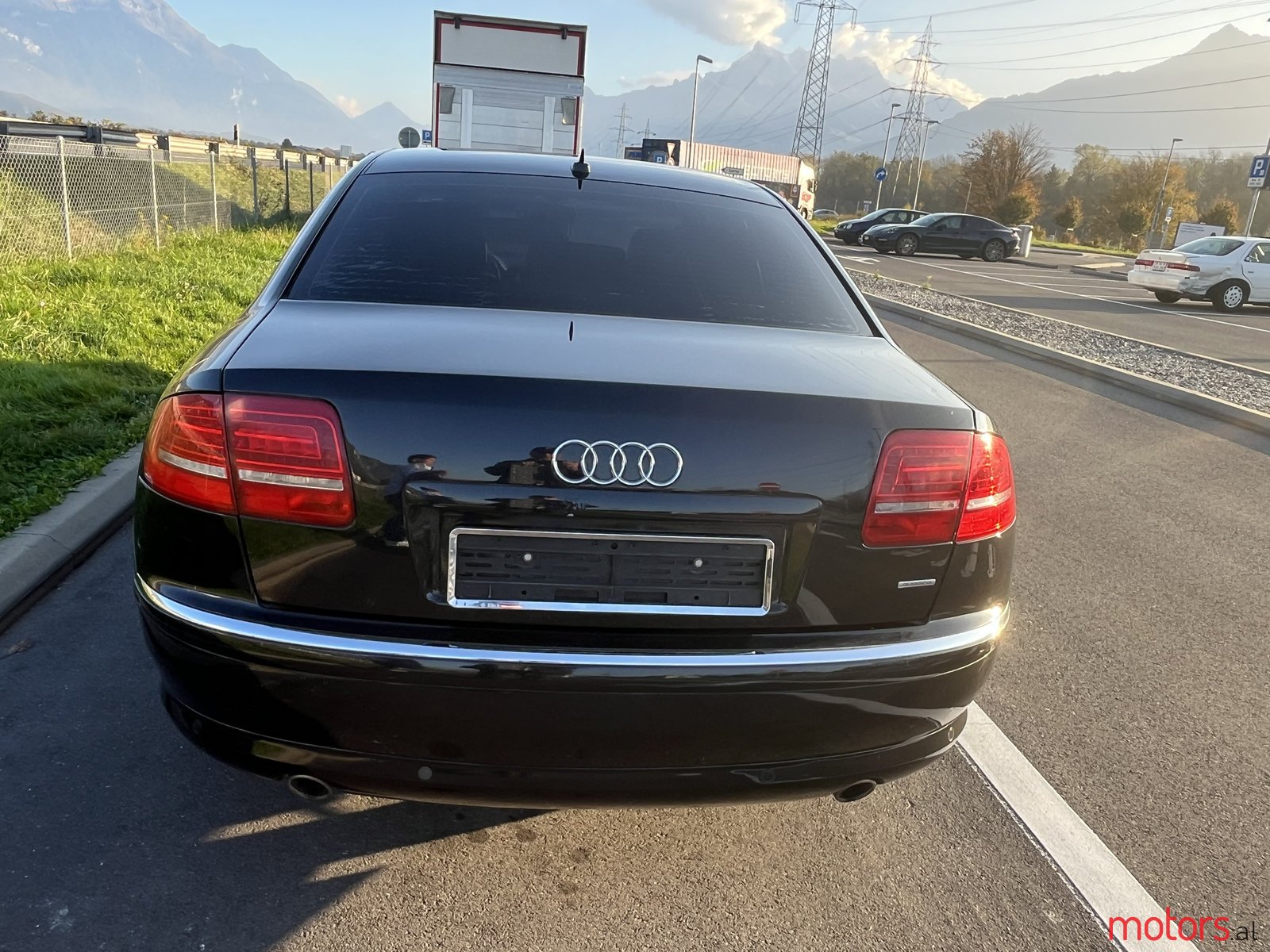 2009' Audi A8 photo #3