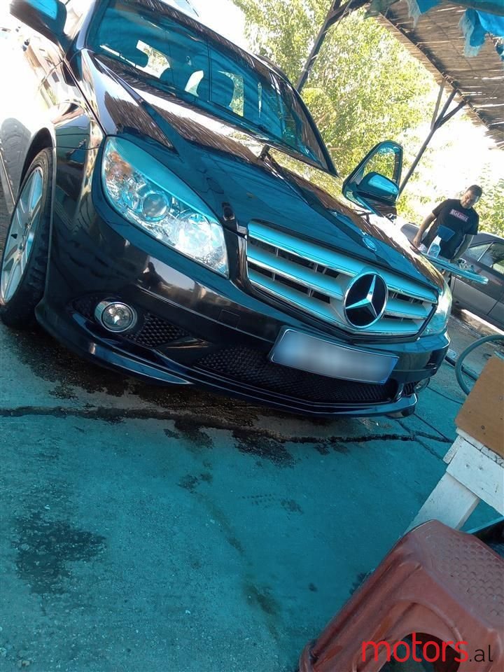 2009' Mercedes-Benz 220 photo #5