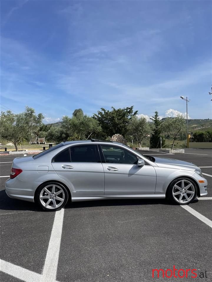 2013' Mercedes-Benz C 250 photo #2