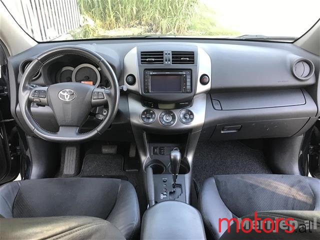 2010' Toyota RAV4 photo #5