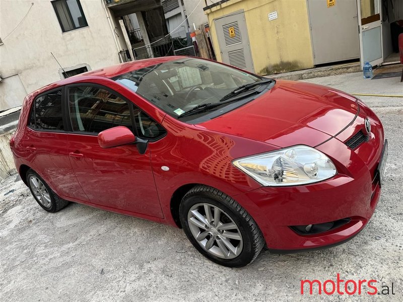 2008' Toyota Auris photo #1