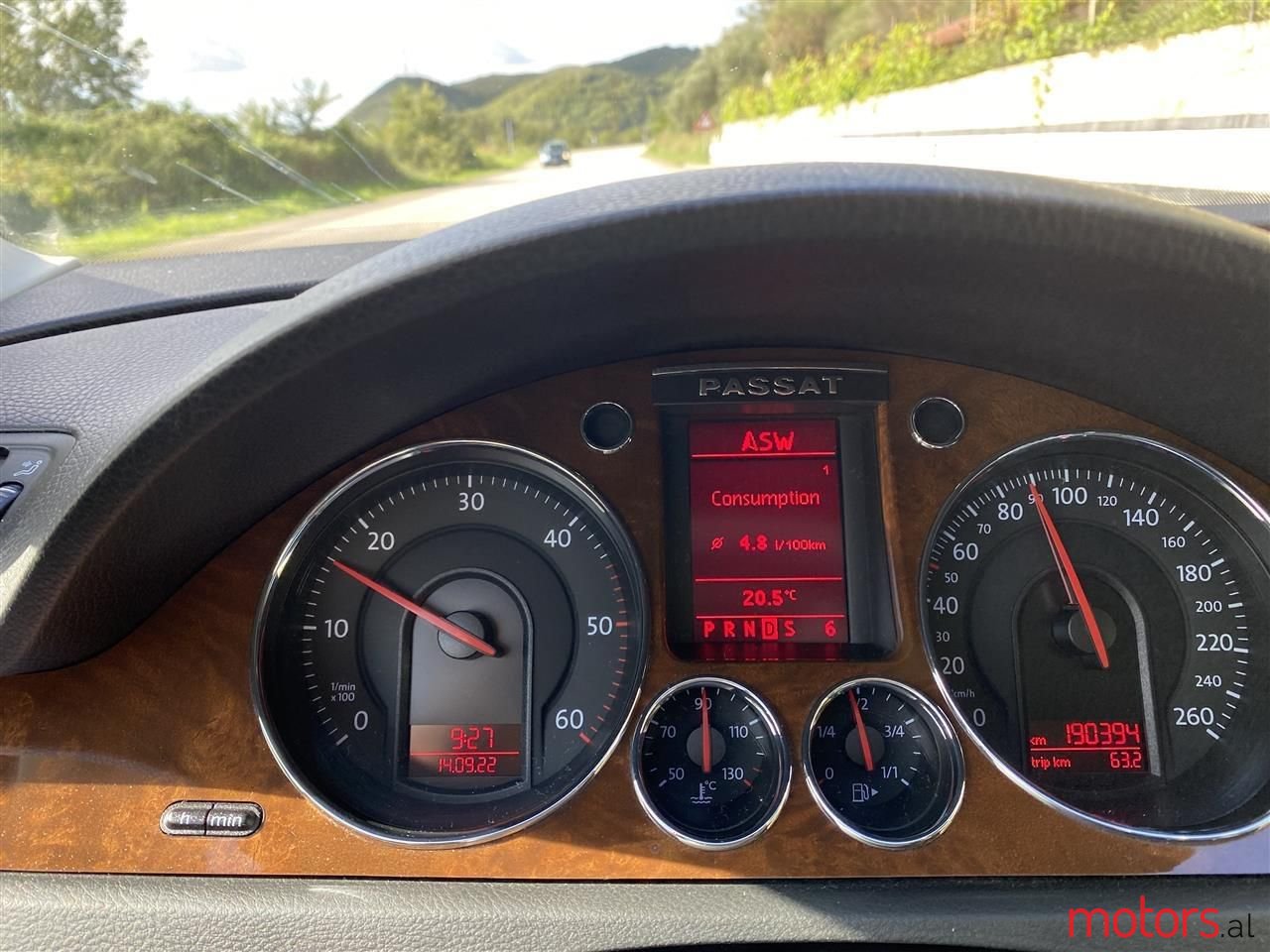 2007' Volkswagen Passat photo #4