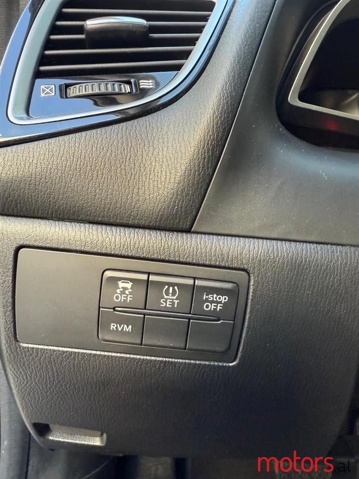 2015' Mazda 3 photo #5