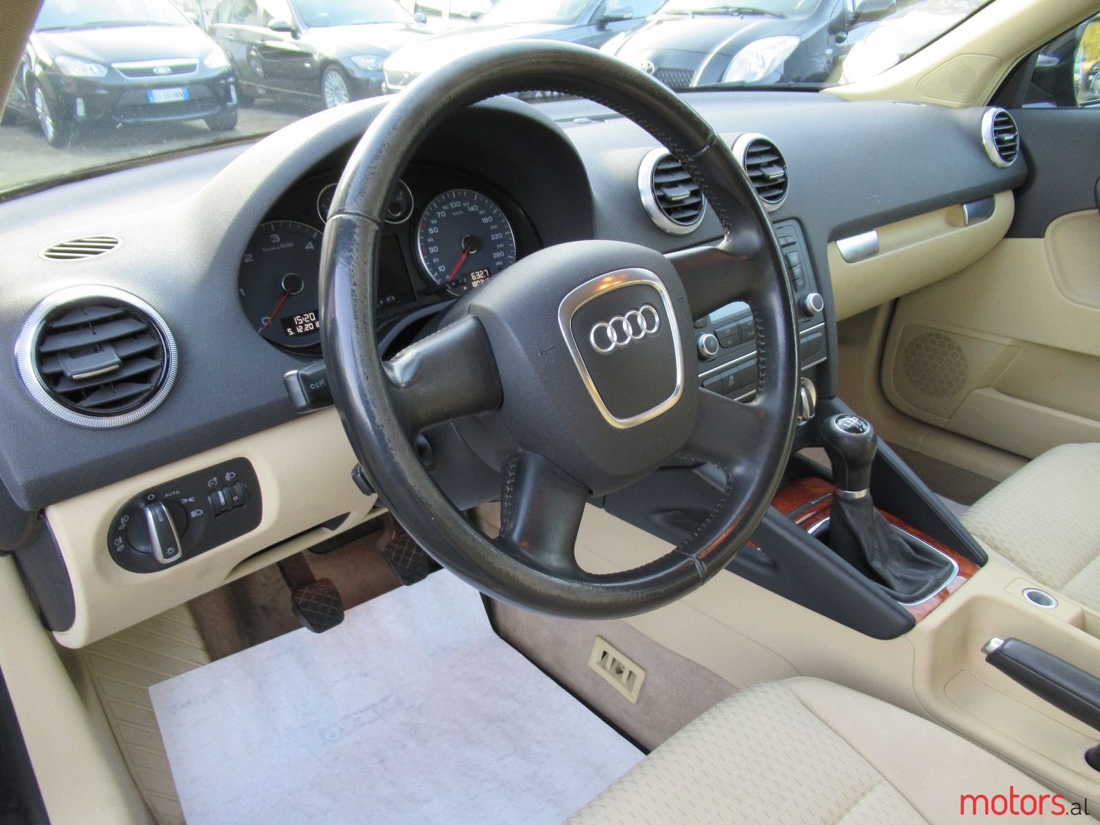 2011' Audi A3 SOPRTBACK photo #7