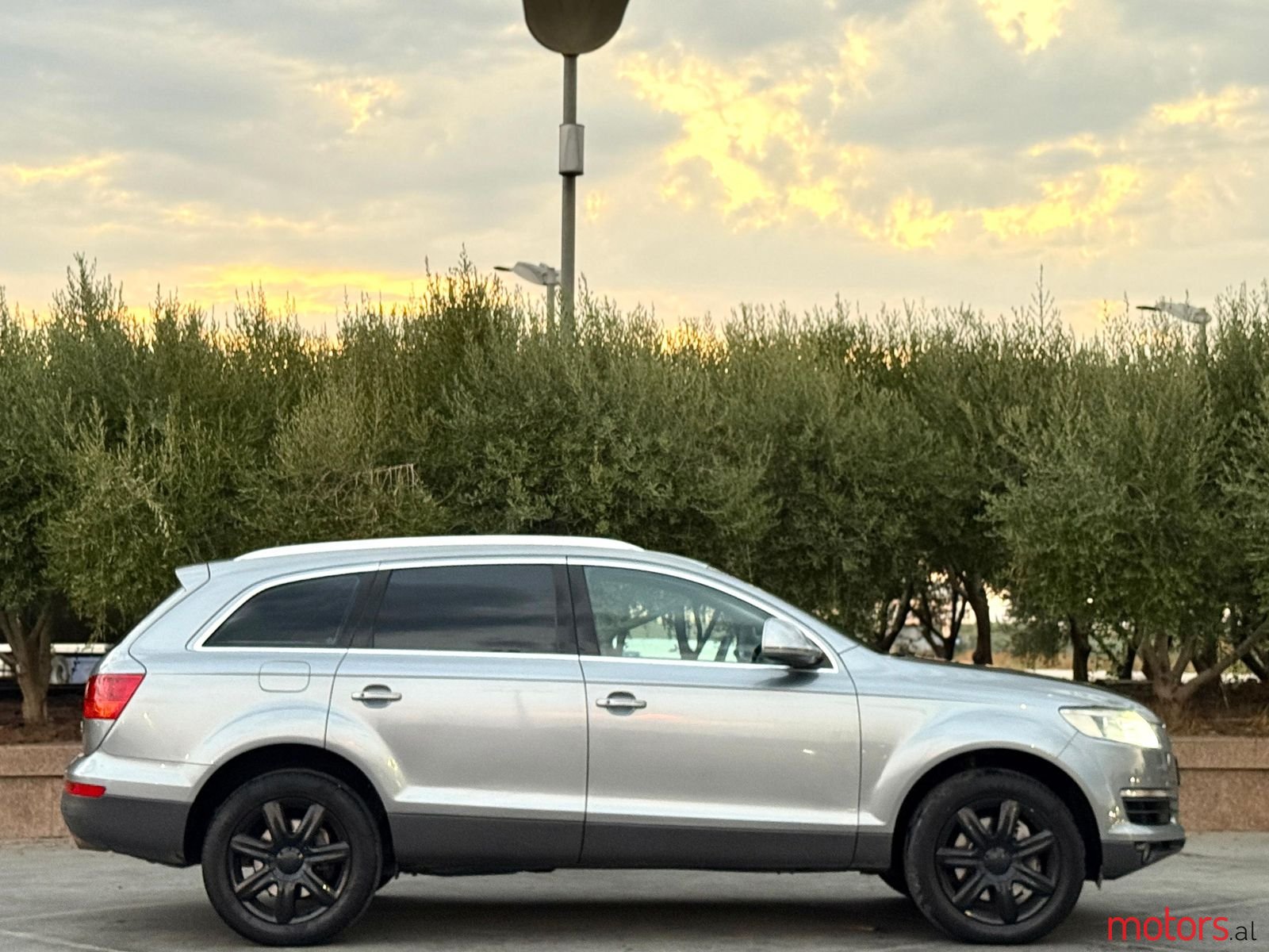 2009' Audi Q7 photo #5