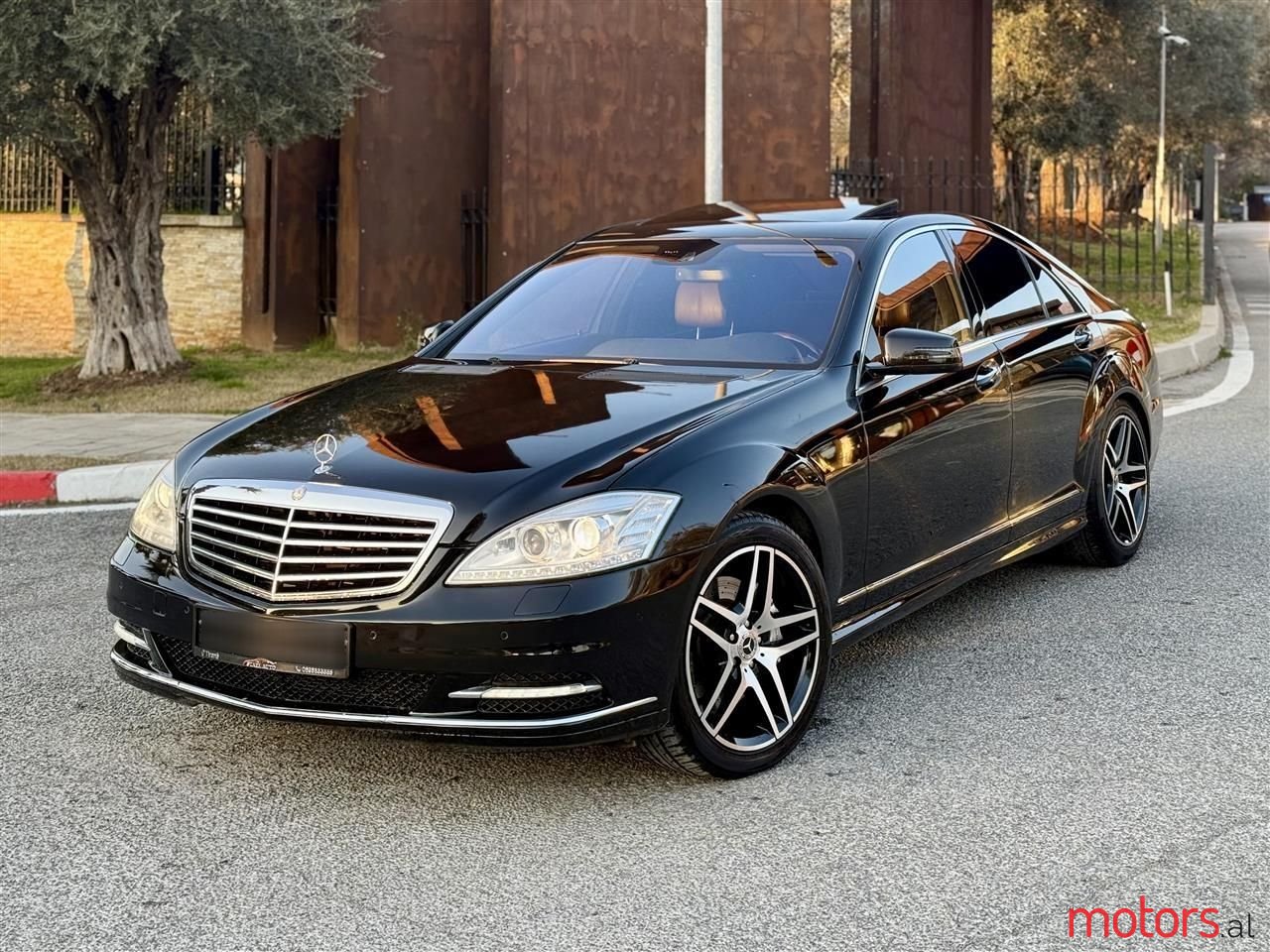 2011' Mercedes-Benz S 350 photo #1