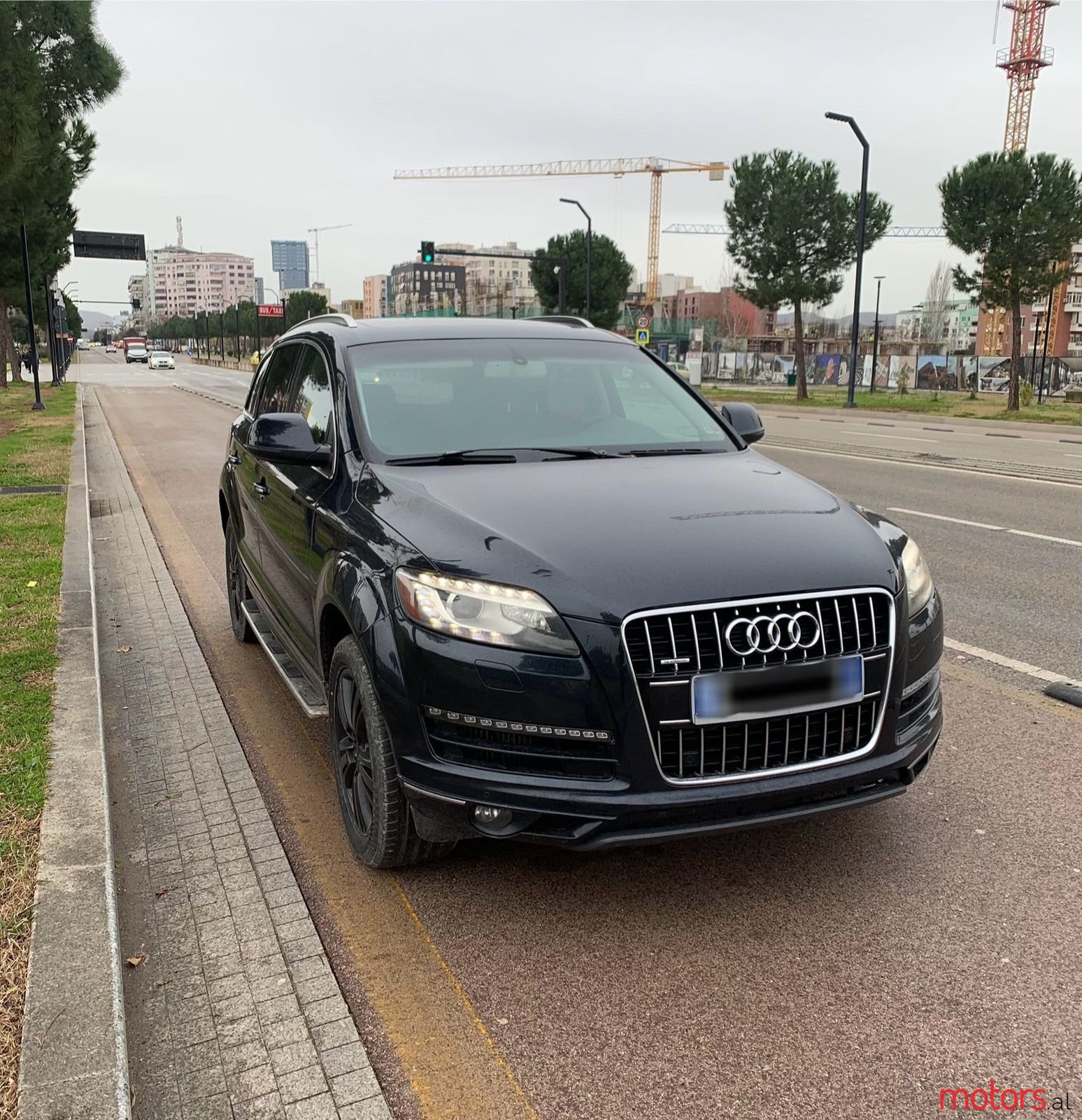 2011' Audi Q7 photo #1