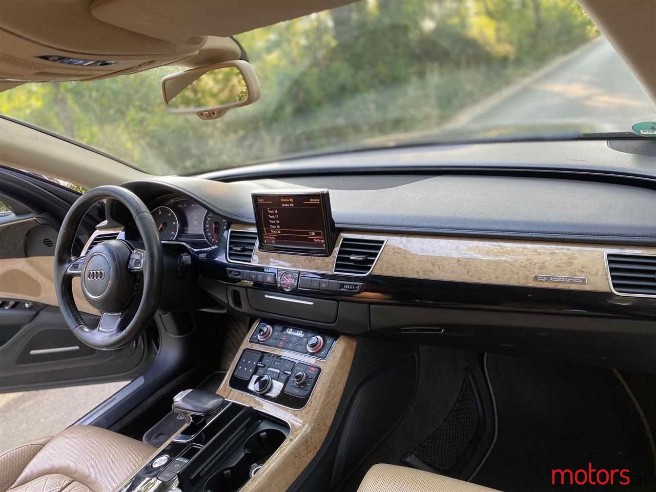 2013' Audi A8 photo #6