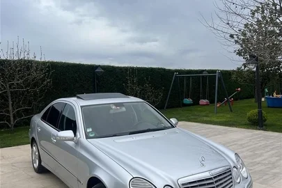 2008' Mercedes-Benz E 280