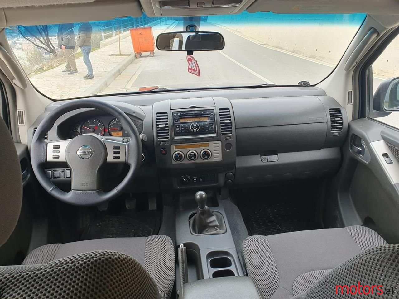 2006' Nissan Navara photo #3