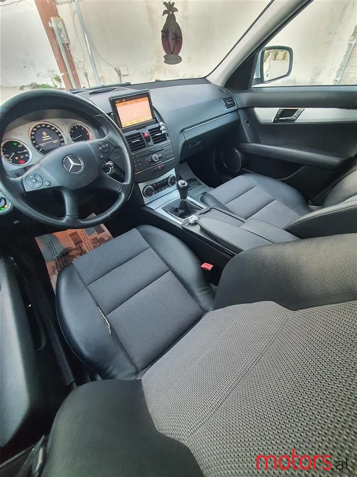2009' Mercedes-Benz C 220 photo #6