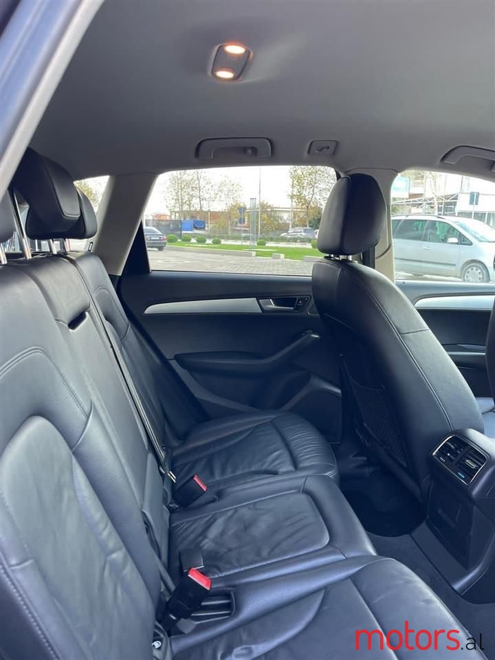 2012' Audi Q5 photo #3