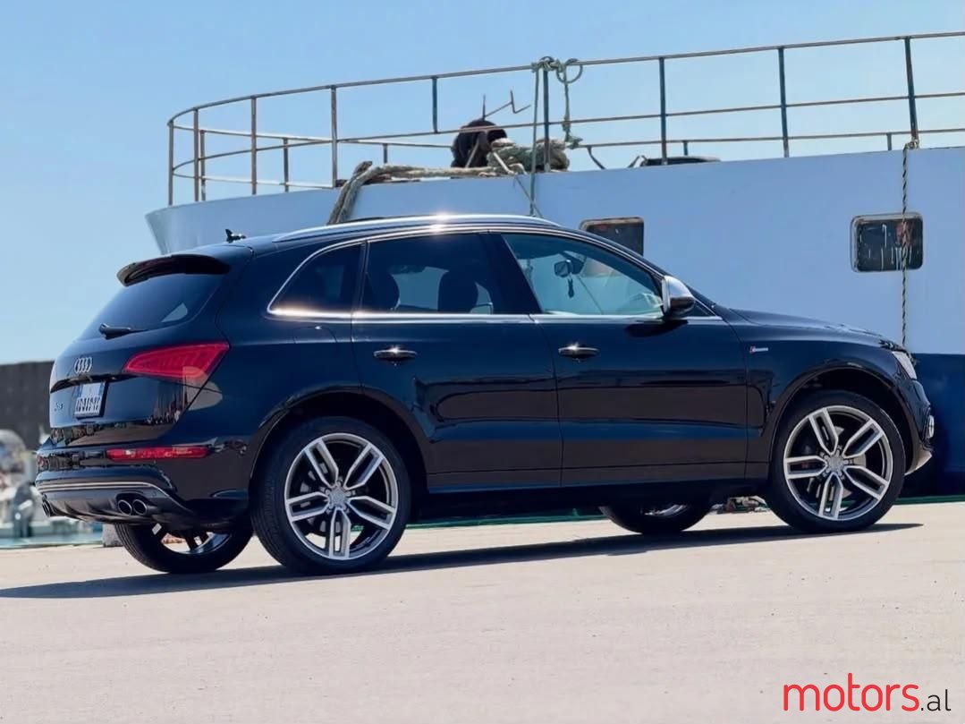 2015' Audi SQ5 photo #1