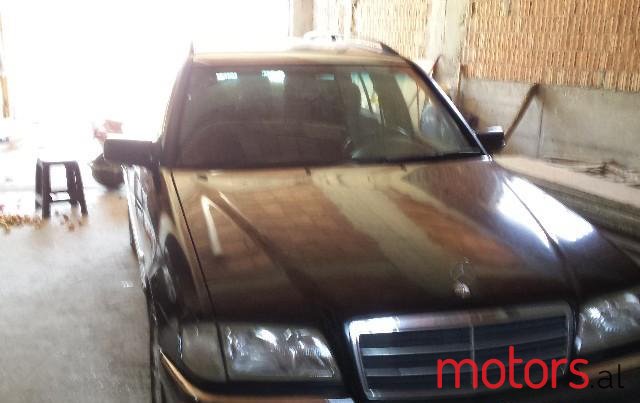 2000' Mercedes-Benz C-Class photo #1
