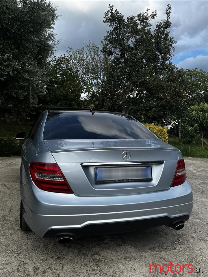 2013' Mercedes-Benz C 250 photo #2