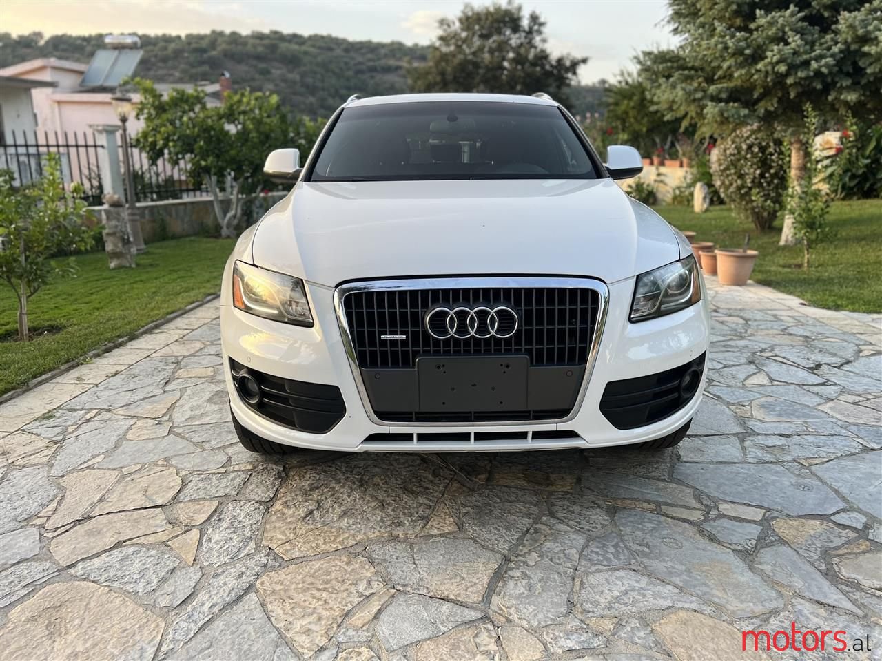 2011' Audi Q5 photo #5