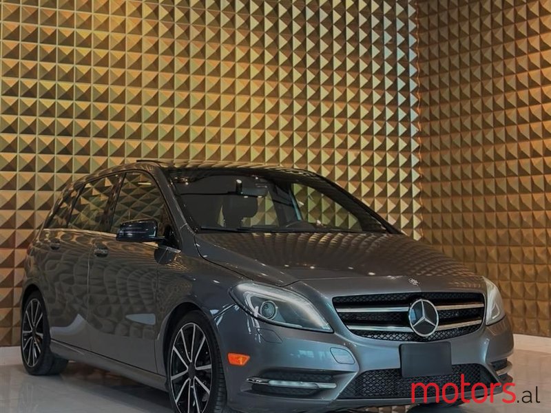 2014' Mercedes-Benz B 250 photo #1