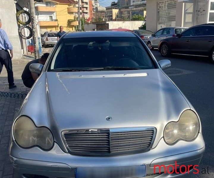 2003' Mercedes-Benz C 200 photo #2