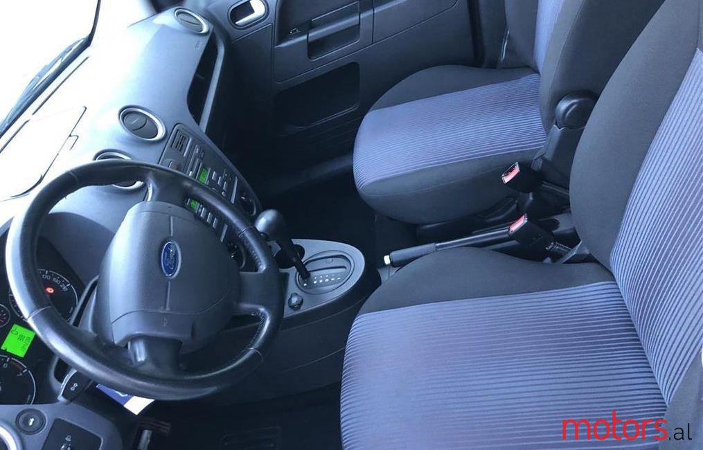 2010' Ford Fusion photo #1